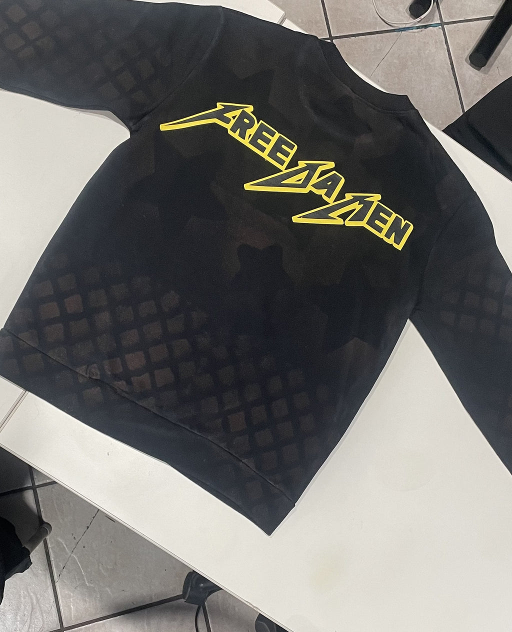 Free Da Men Waffle Bottom